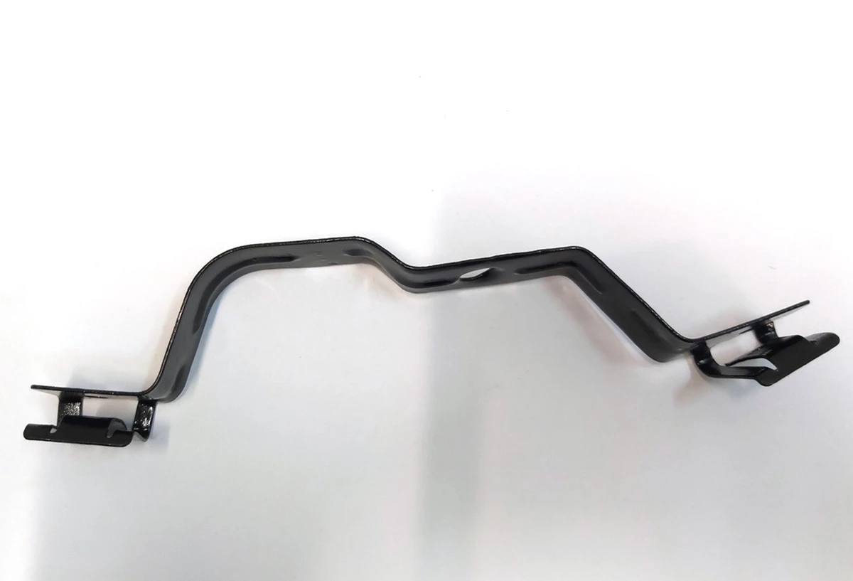 5 Кронштейн підкрилка переднього правого Tesla model 3 1104541-00-B