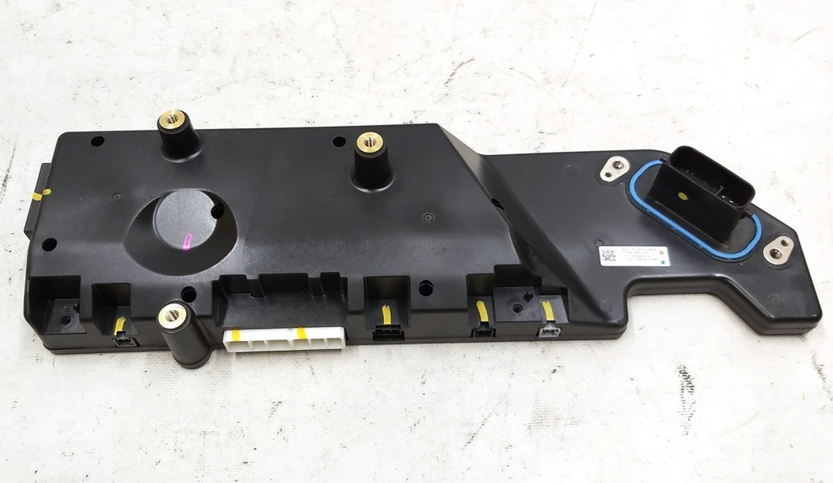 Main battery controller (BMS) LR Tesla model 3 model Y 1106394-01-L