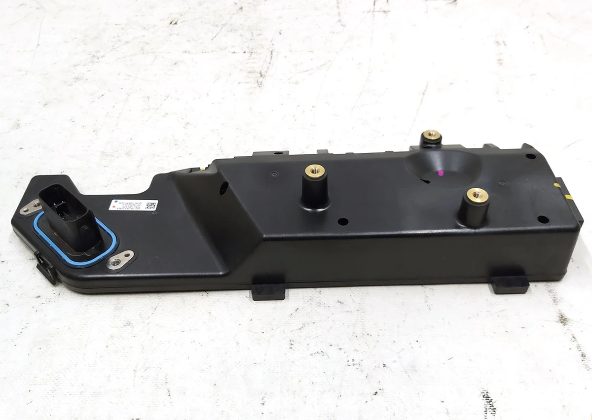 Main battery controller (BMS) LR Tesla model 3 model Y 1106394-01-L