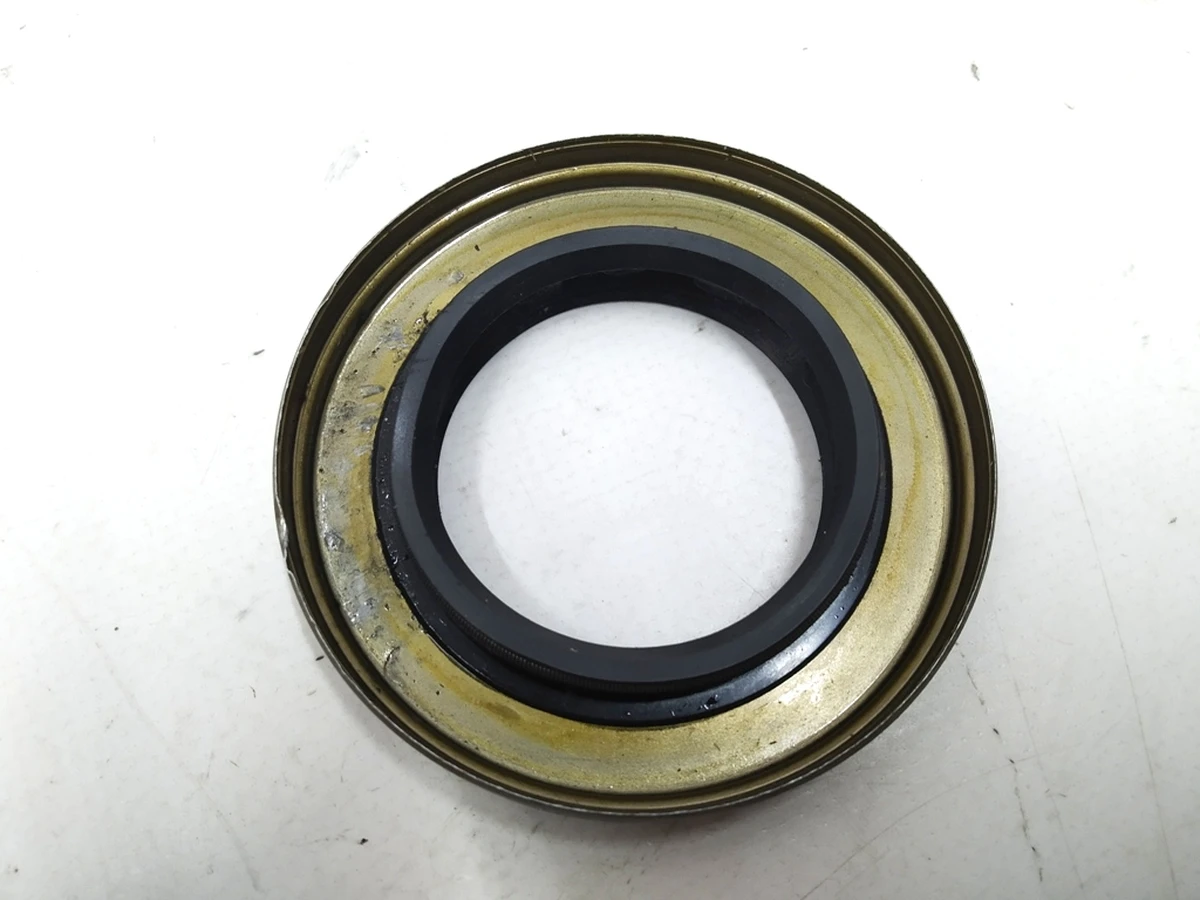 14 Motor axle oil seal 40 X 67 MTP5451-46 Tesla model 3 1108557-00-A