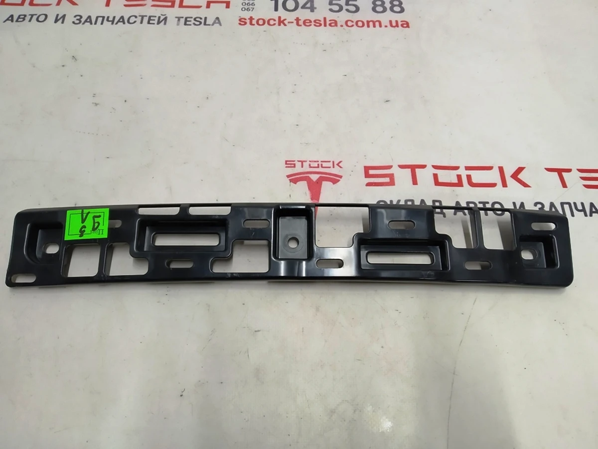 Кронштейн кріплення накладки верхньої дверного отвору сокола лівий Tesla model X 1108819-00-B