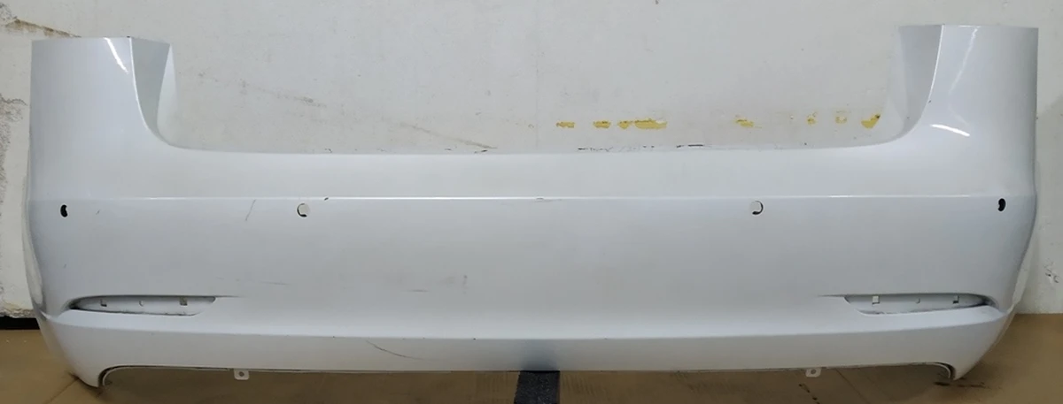 1 MS REAR FASCIA UNPAINTED, 6 PARK ASSIST PEARL WHITE MULTI-COAT-PPSW (minor scratches) Tesla model 3 1108905-S3-A