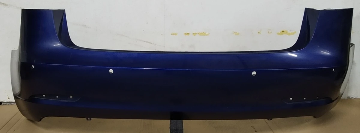 1 Бампер задний под 6 парктроников в сборе с кронштейнами крепления парктроников DEEP BLUE METALLIC-PPSB (мелкие царапины) Tesla model 3 1108905-S5-A