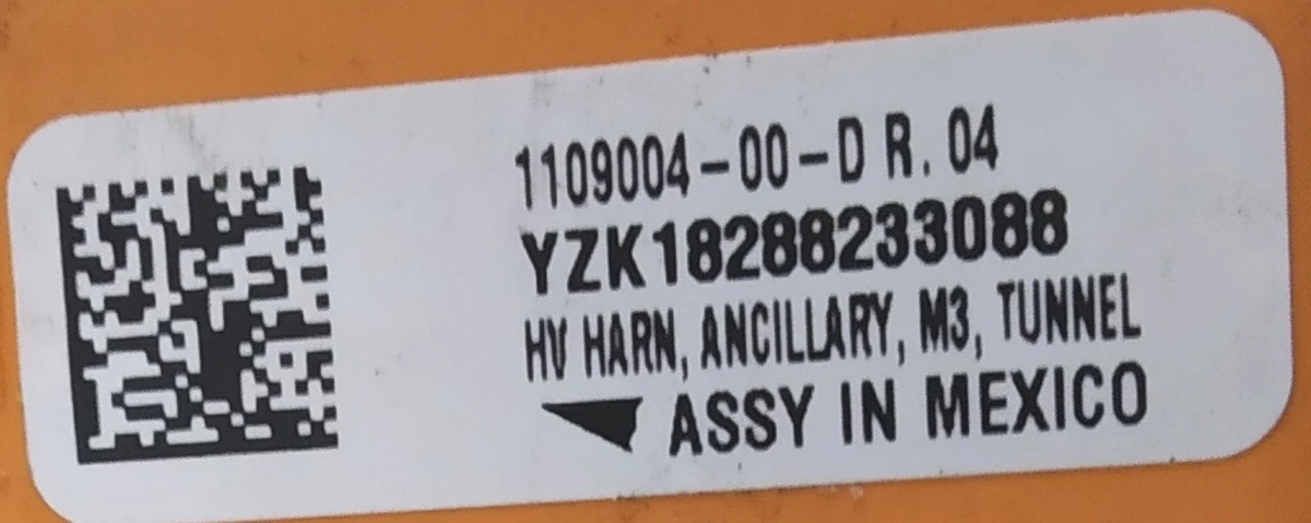 3 Кабель высоковольтный основной батареи туннельный в сборе с кронштейнами и крышкой защитной RWD Tesla model 3 1109004-10-G