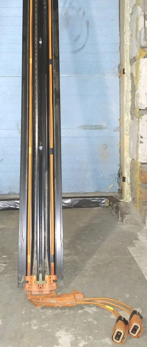 3 Кабель высоковольтный основной батареи туннельный в сборе с кронштейнами и крышкой защитной RWD Tesla model 3 1109004-10-G