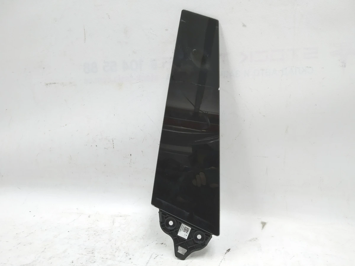 7 B-pillar trim outer right (glass) with camera Tesla model 3 1109255-00-G