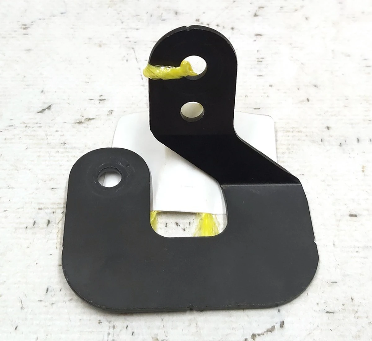 Кронштейн переднього клаксона (високий тон) Tesla model 3 1109660-00-A