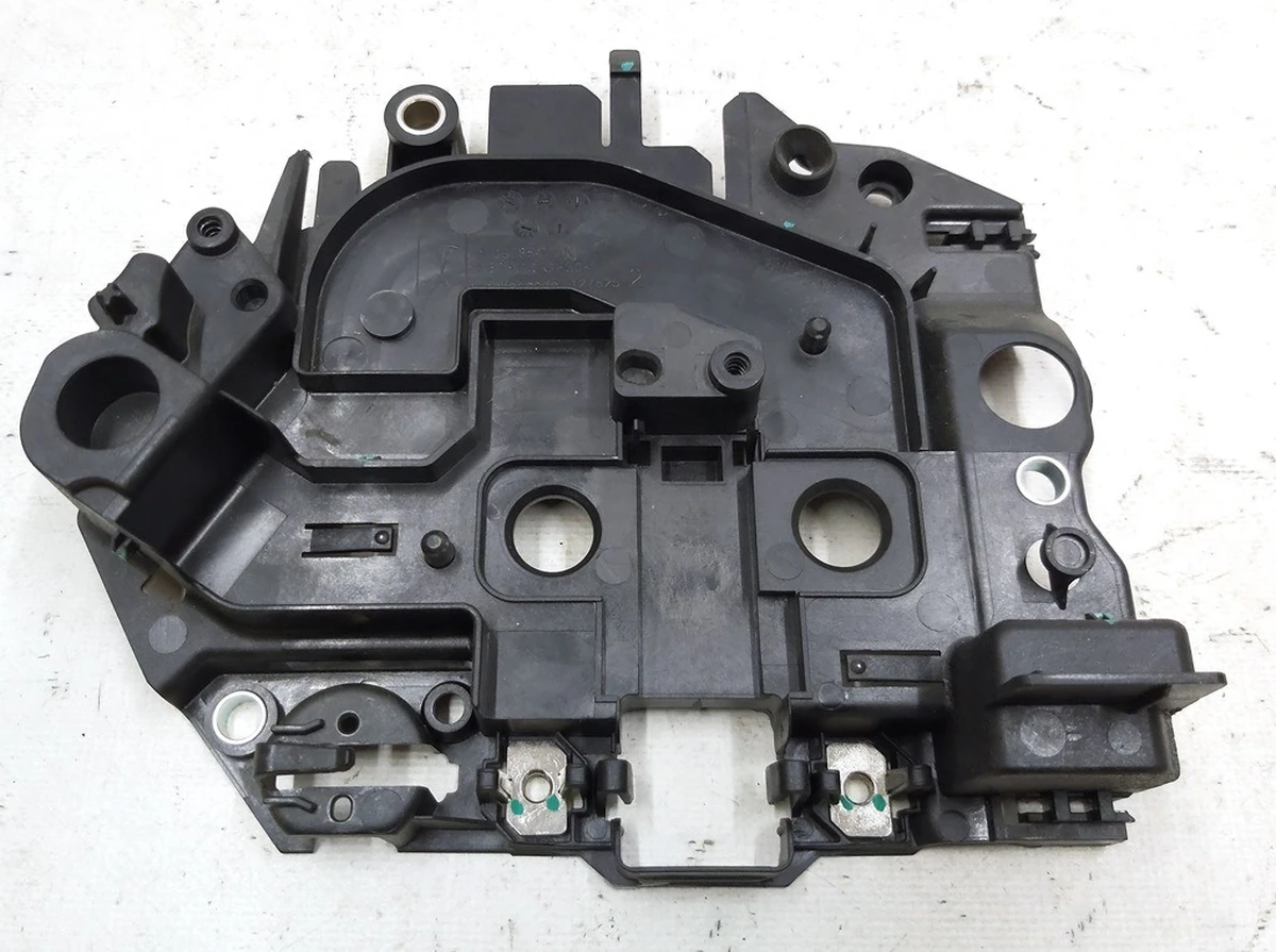 Tesla model 3 main battery penthouse lower control panel cover 1109685-00-K