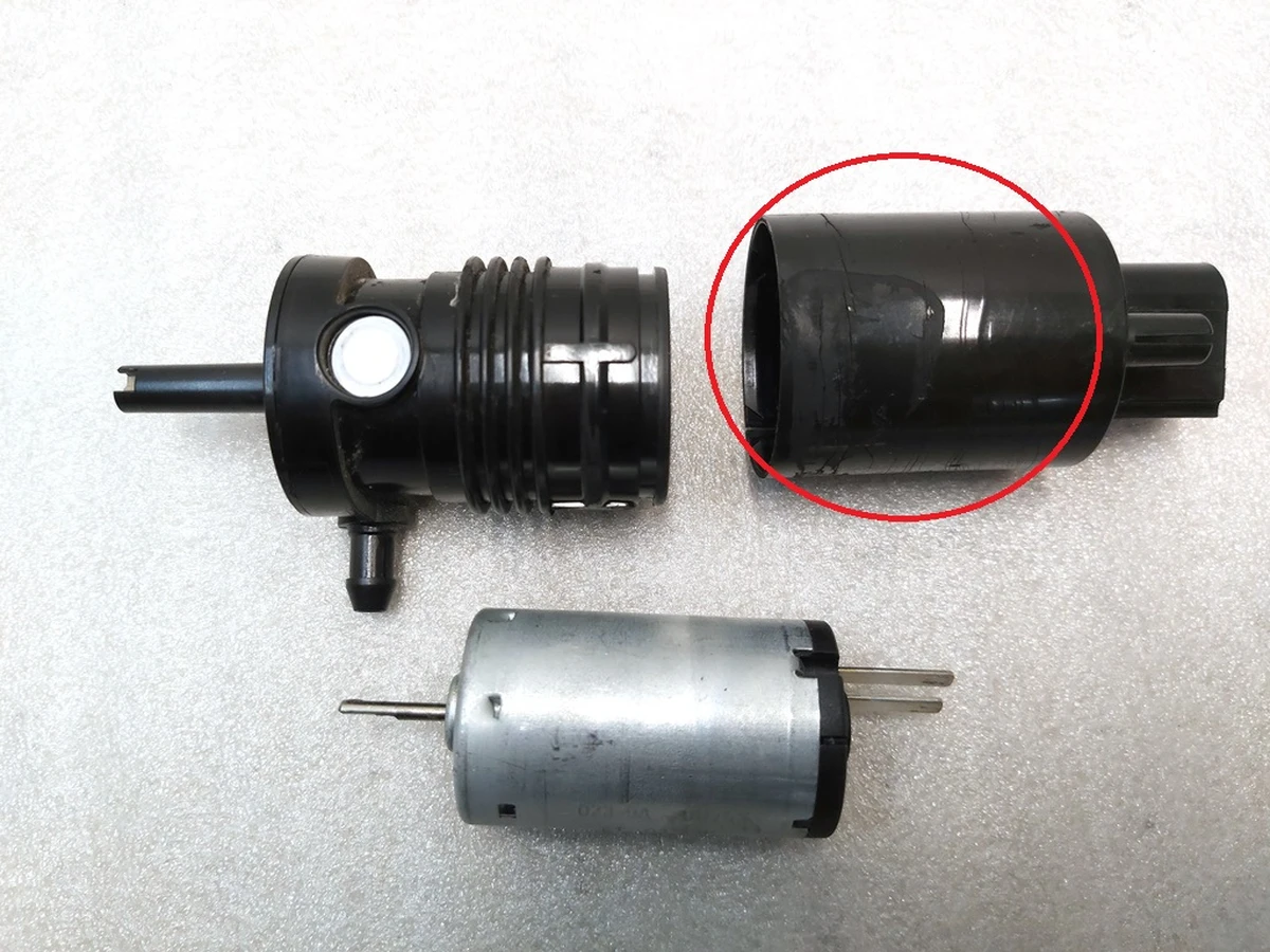 5 Насос бачка склоомивача Tesla model X, model 3, model Y 1110164-00-B