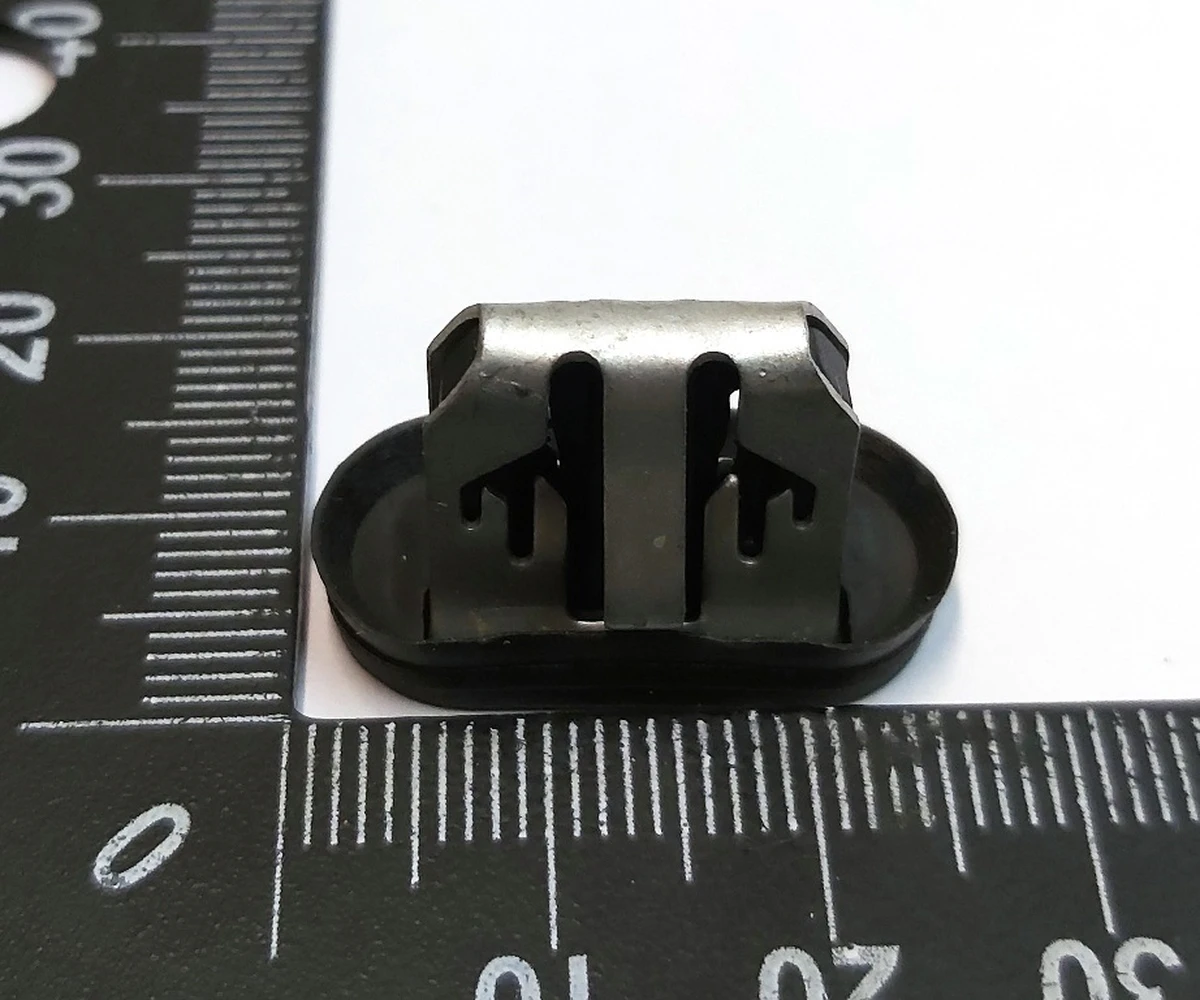 3 TRIM CLIP, SEAL, 21x6 SLOT, .65-1.2, STL (rocker panel) Tesla Model 3, Model 3 Jan 2024 1110167-00-A