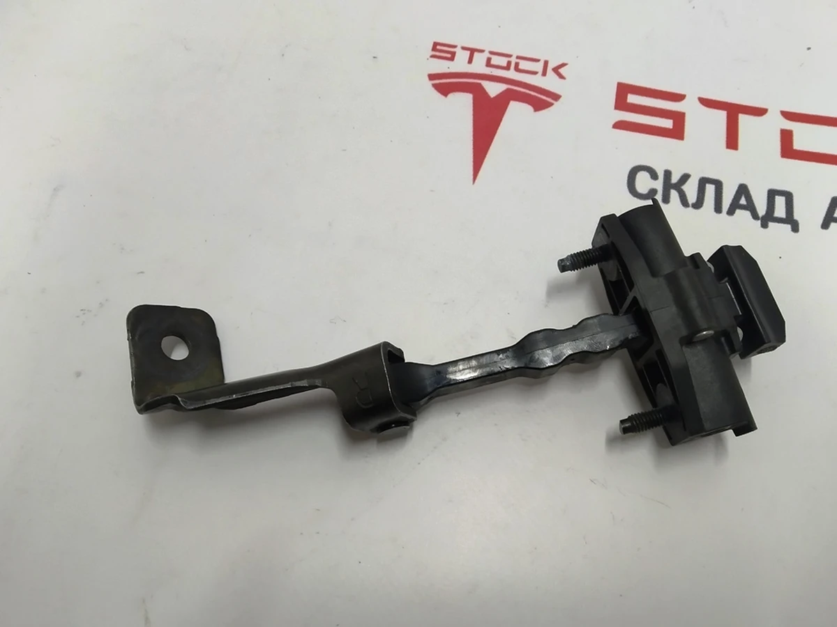 7 Door stop front right Tesla model 3 1110298-00-D
