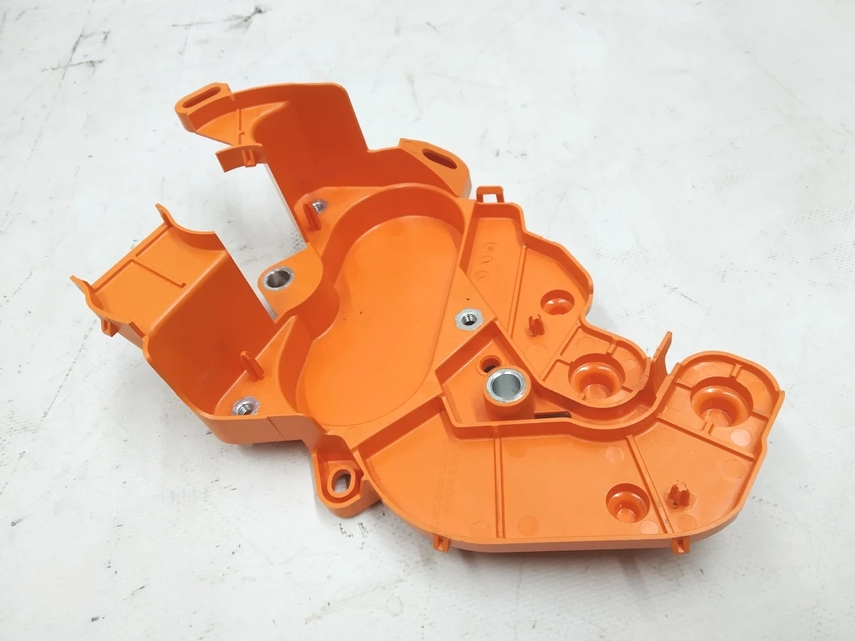 34 Кришка нижня контактора заряджання основної батареї Tesla model 3 model Y 1110933-00-F