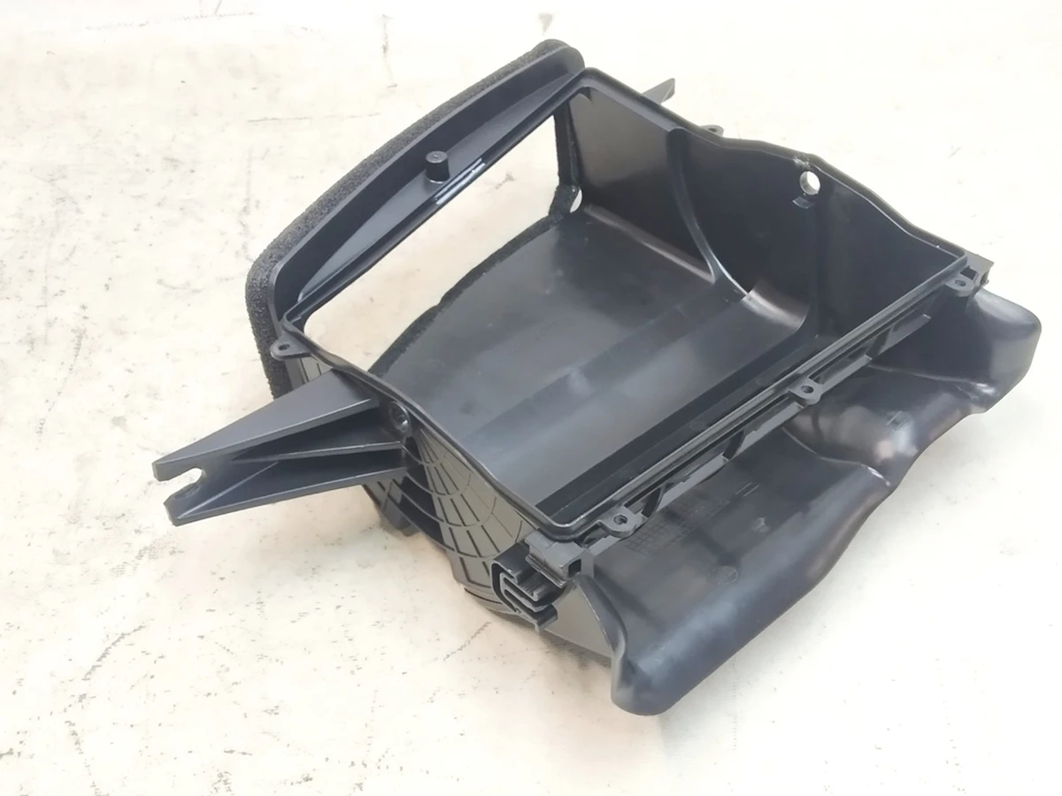 Inlet duct upper Tesla Model X 1116133