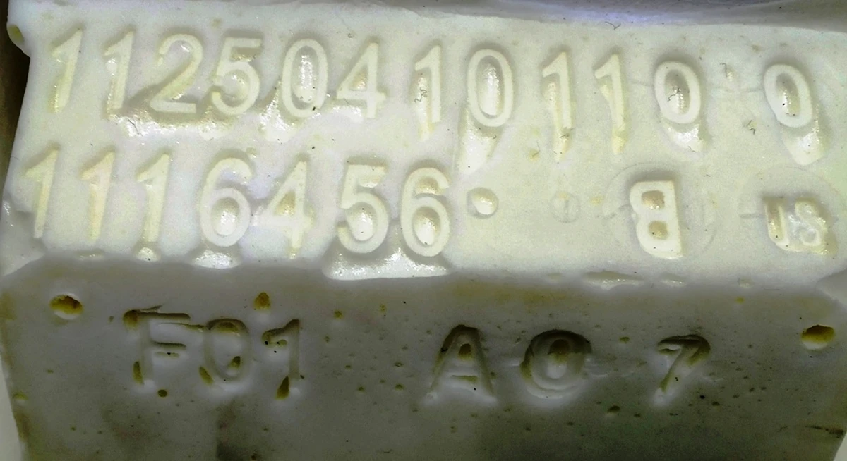 5 Backrest foam padding of 2nd row, double left seat assembly with heating Tesla model X 2345614-03-A