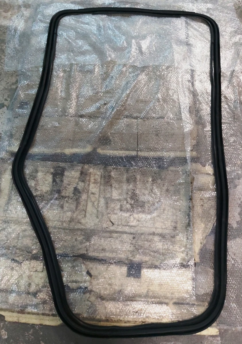 5 Уплотнитель дверного проёма заднего правый (широкий) Tesla model X 1118638-00-F