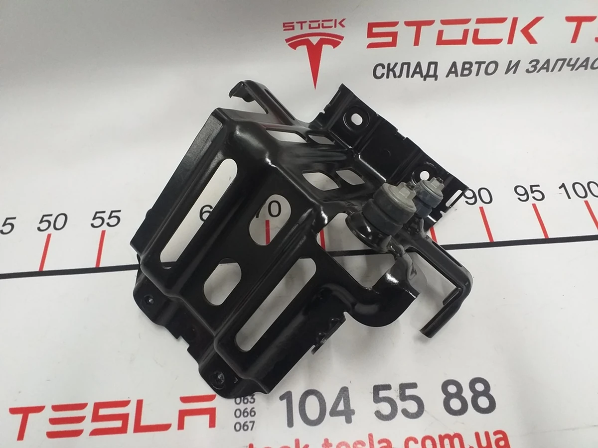 2 12V, Battery Bracket Assy Tesla model 3 1119120-00-D