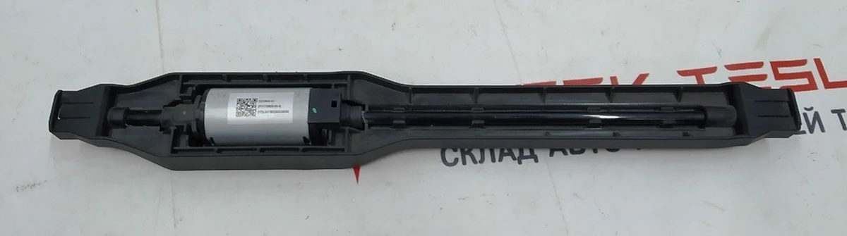 17 Электропривод салазок сиденья 1-го ряда в сбореTesla Model 3, Model Y 1857404-00-A