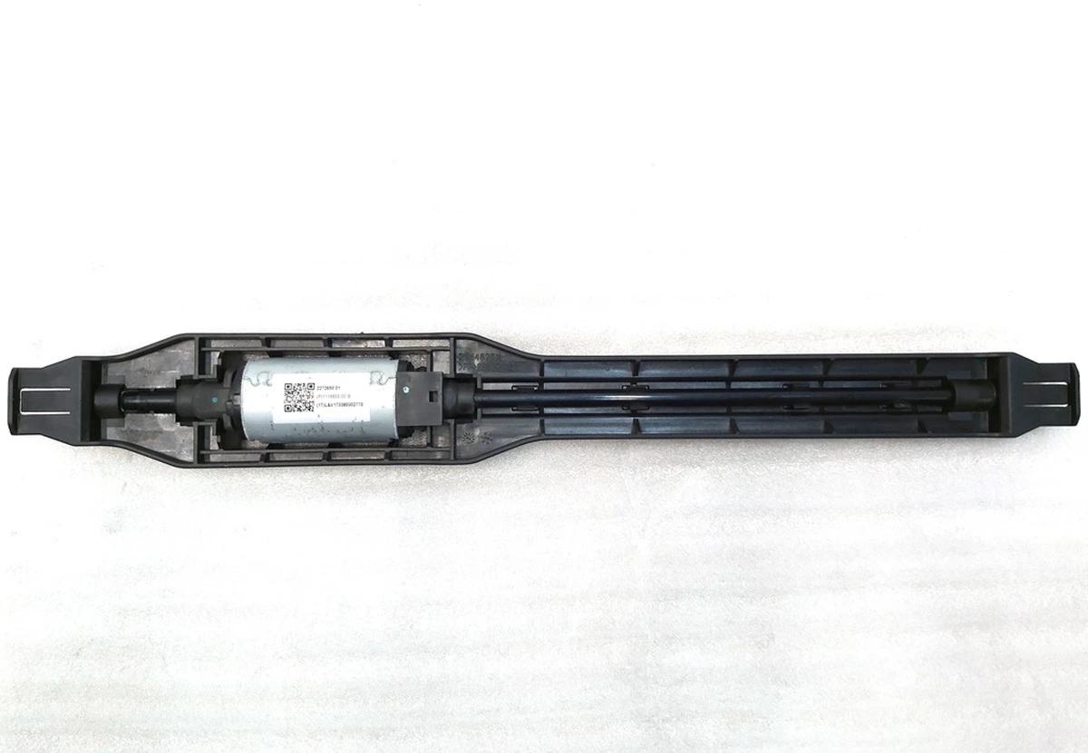 17 Электропривод салазок сиденья 1-го ряда в сборе с повреждением разъёма Tesla Model 3, Model Y 1857404-00-A