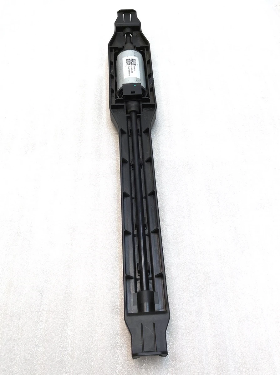 17 Электропривод салазок сиденья 1-го ряда в сборе с повреждением разъёма Tesla Model 3, Model Y 1857404-00-A