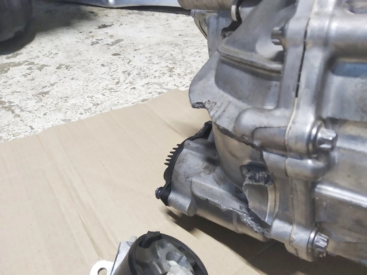 1 Мотор передний 3DU,GLOBAL  с повреждением Tesla Model 3, Model Y 1120960-10-G