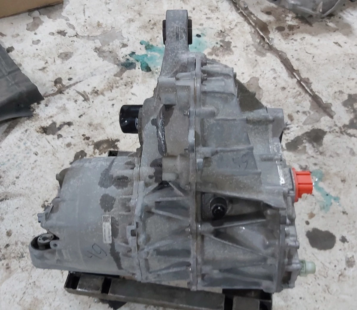 1 Мотор задній MOSFET у зборі без теплообмінника Tesla model 3 1120980-00-D