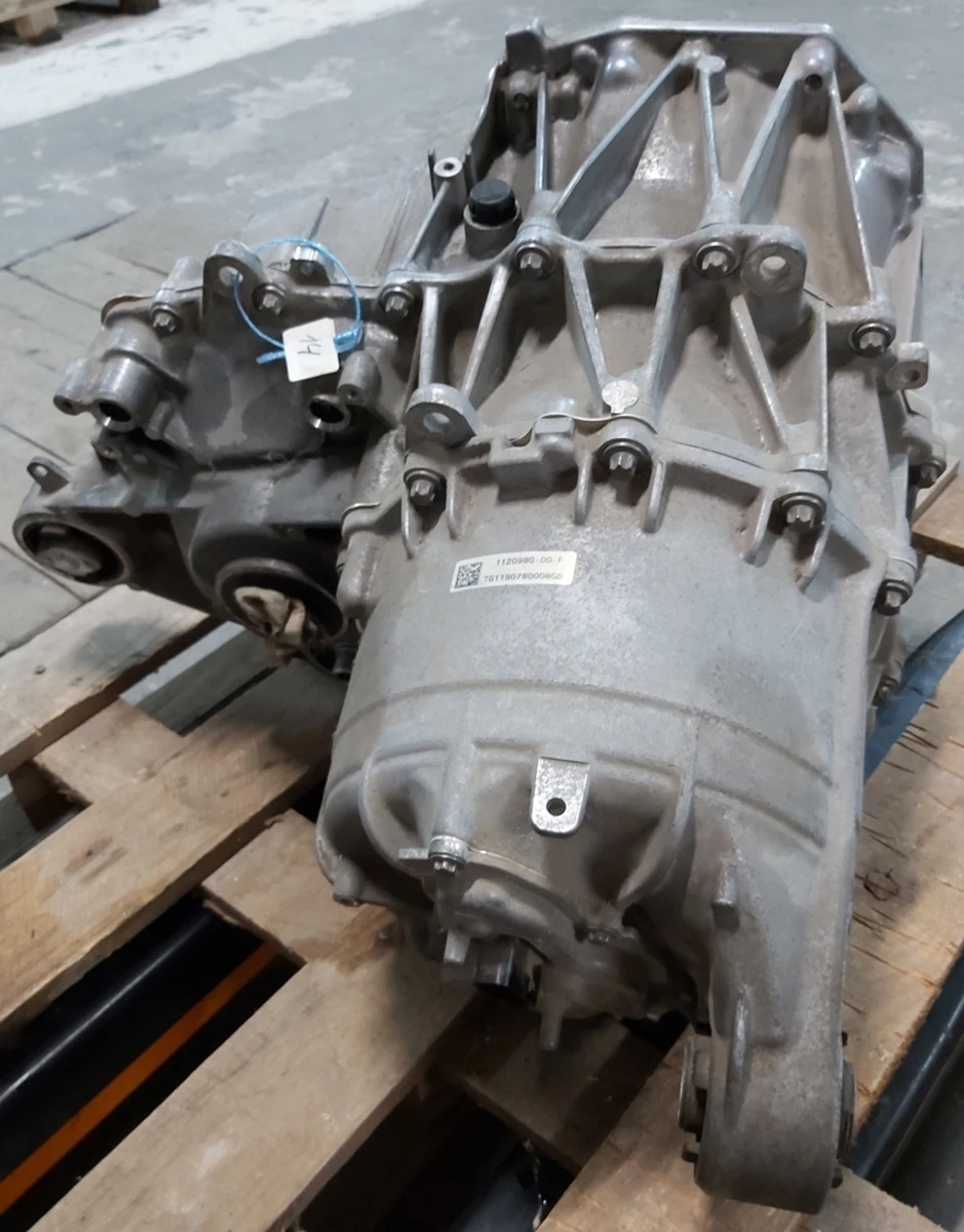 1 Мотор задний MOSFET в частичном сборе без инвертора,масляного насоса и фильтра Tesla model 3 1120980-00-G