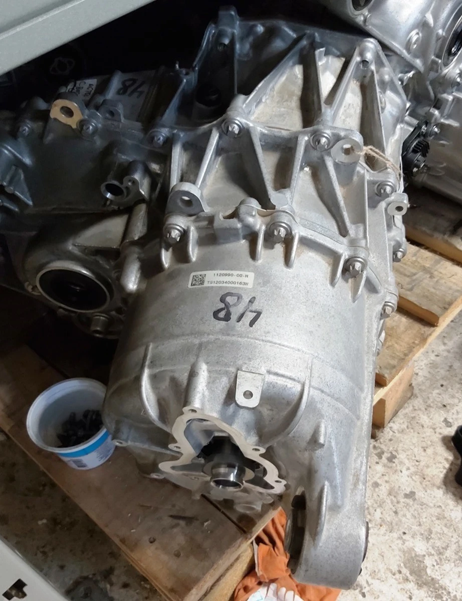 1 Мотор задний 3DU MOSFET, GLOBAL без теплообменника, маслянных фильтра и насоса, инвертора, штуцеров с повреждением Tesla model 3, model Y 1120990-00-H