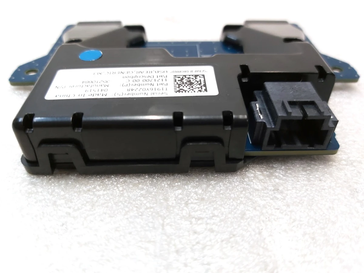 USB HUB центральної консолі задній GEN3 REV B Tesla model 3 1546129-00-D