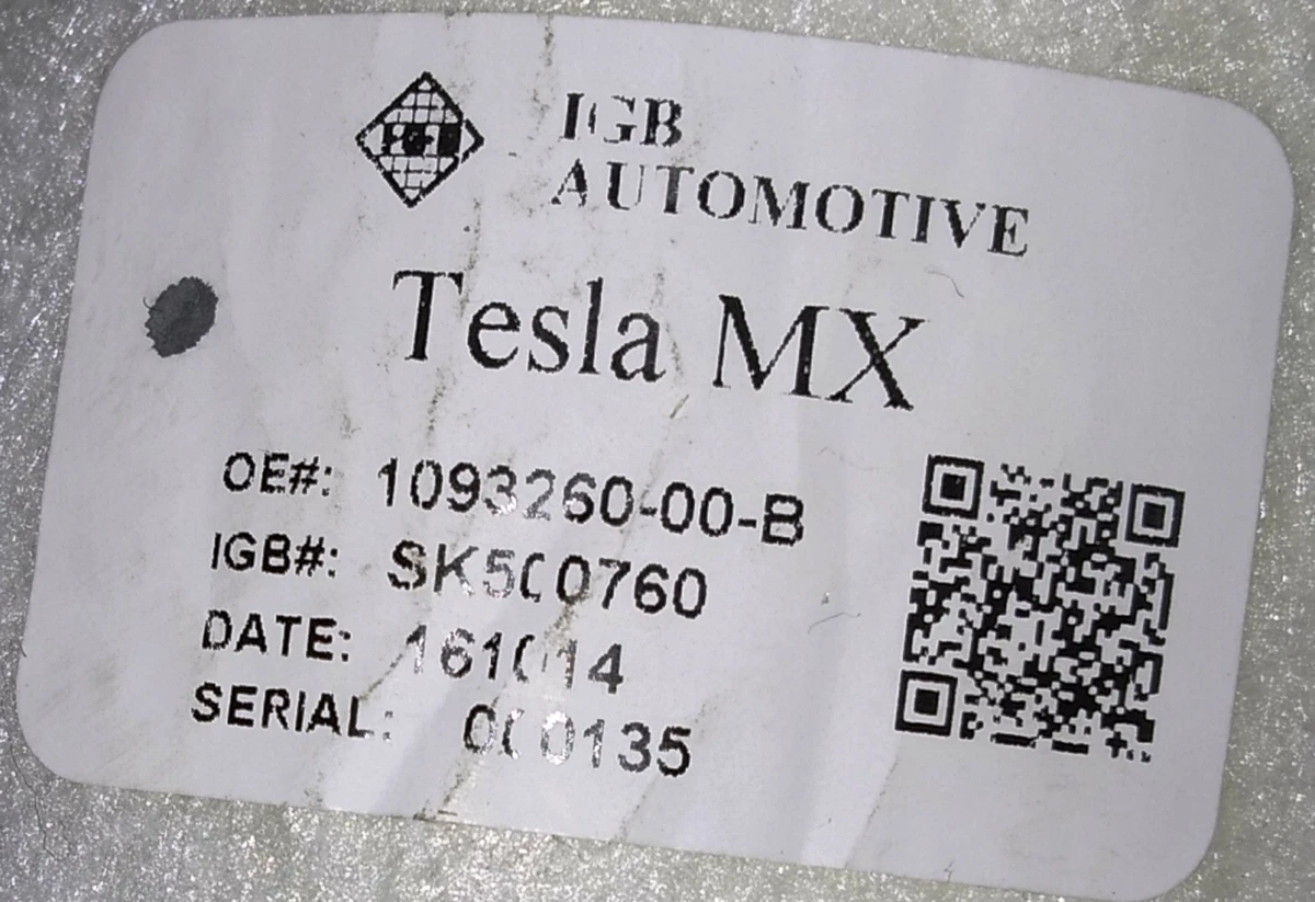 Пенный наполнитель спинки одинарного правого сиденья 2-го ряда в сборе с подогревом Tesla model X 2345616-03-A