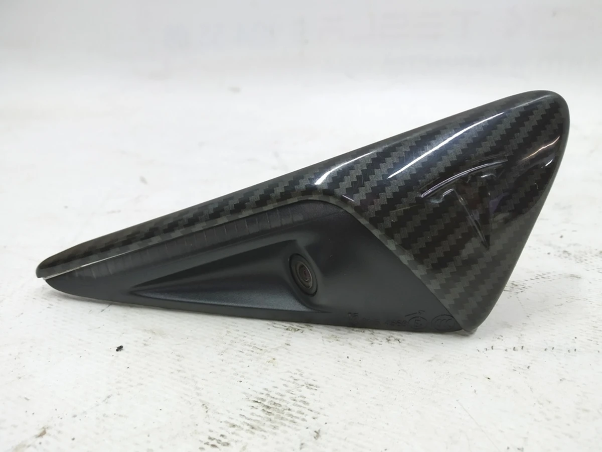 4 Повторювач повороту правий (камера) АП2,5 Carbon 421 Tesla model 3 1125107-77-E