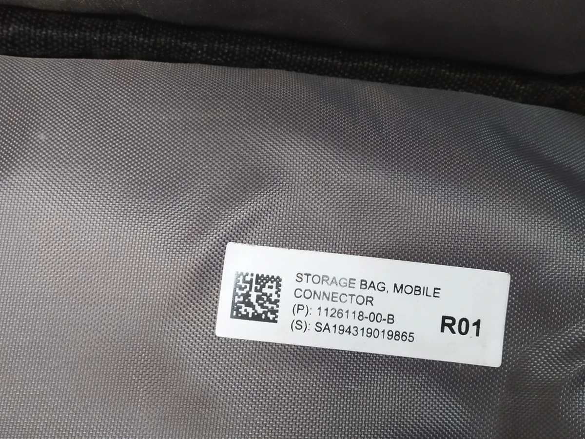 Storage bag - mobile connector  TESLA (scratch) Tesla all models 1126118-00-B