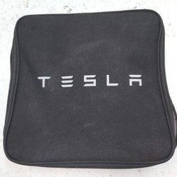 Чохол сумка зарядного пристрою без замочка TESLA Tesla all models 1126118-00-B