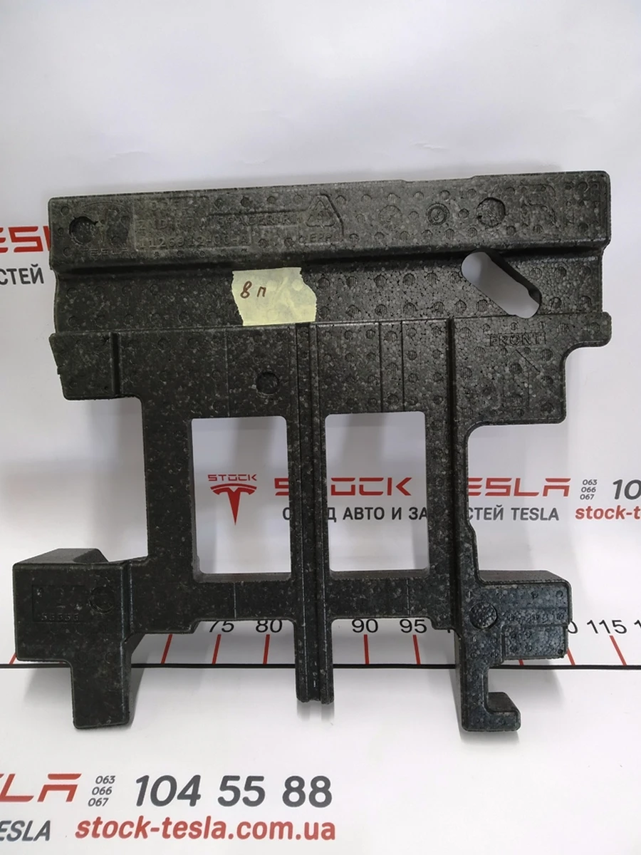 8 2nd Row spacer RH Tesla Model X 1126912-00-A