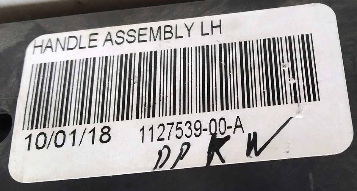 2 Механизм ручной разблокироки механизма перемещения двойного левого сиденья 2-го ряда в сборе Tesla model X 3123713-03-A