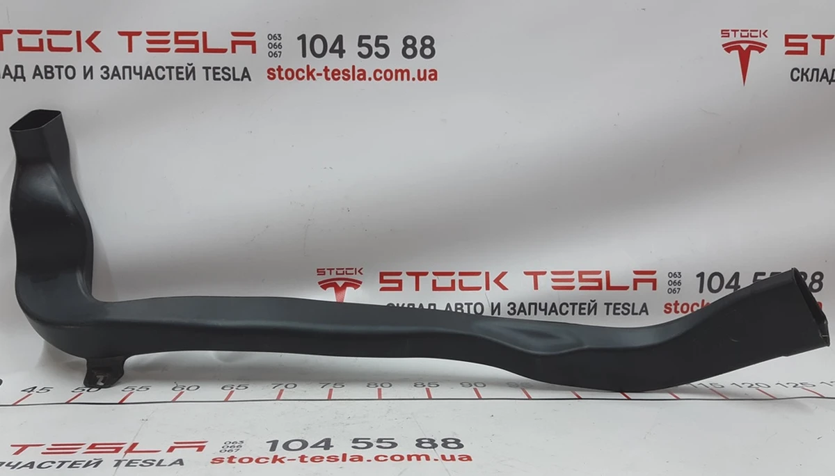 17 Ventilation system air duct right horizontal Tesla model X 1128679-00-A