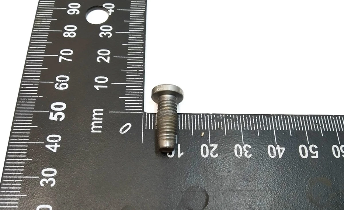 7 Болт кріплення кронштейна бампера M5 X 20 Tesla model 3 1128951-00-B