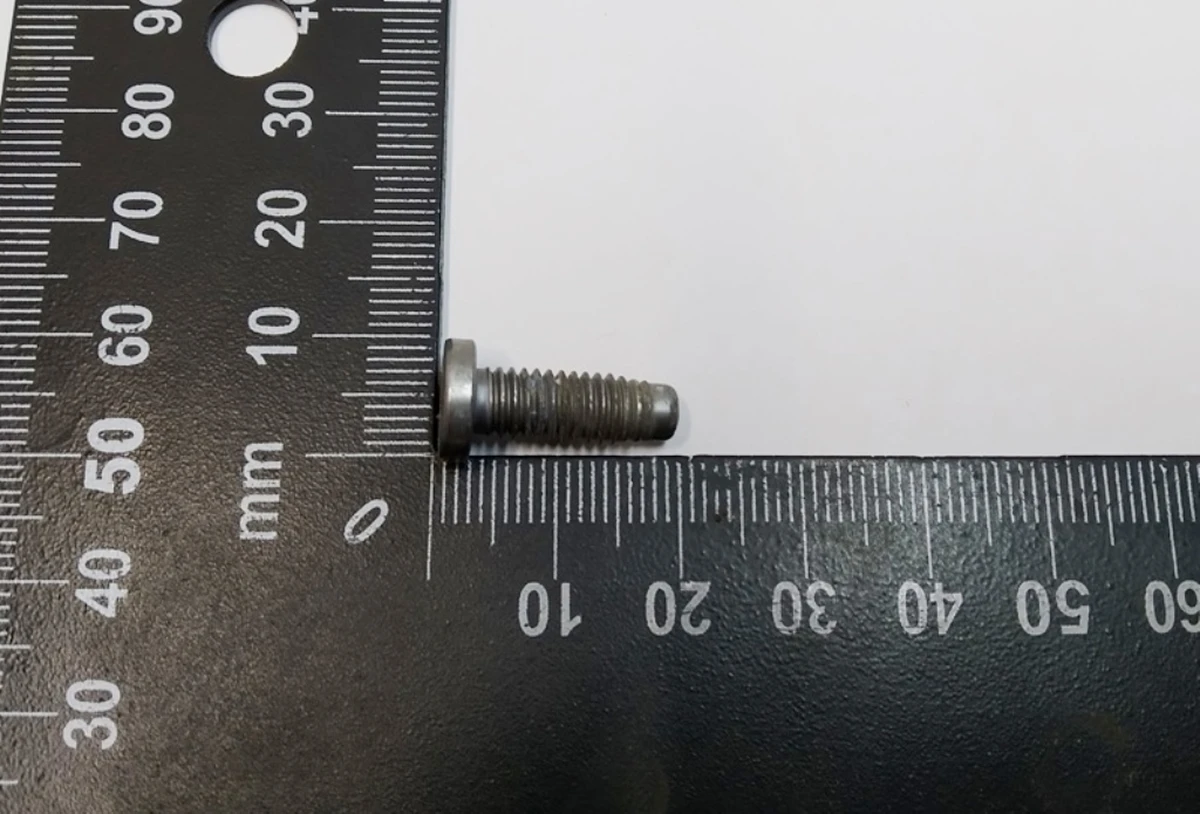 7 Болт кріплення кронштейна бампера M5 X 20 Tesla model 3 1128951-00-B