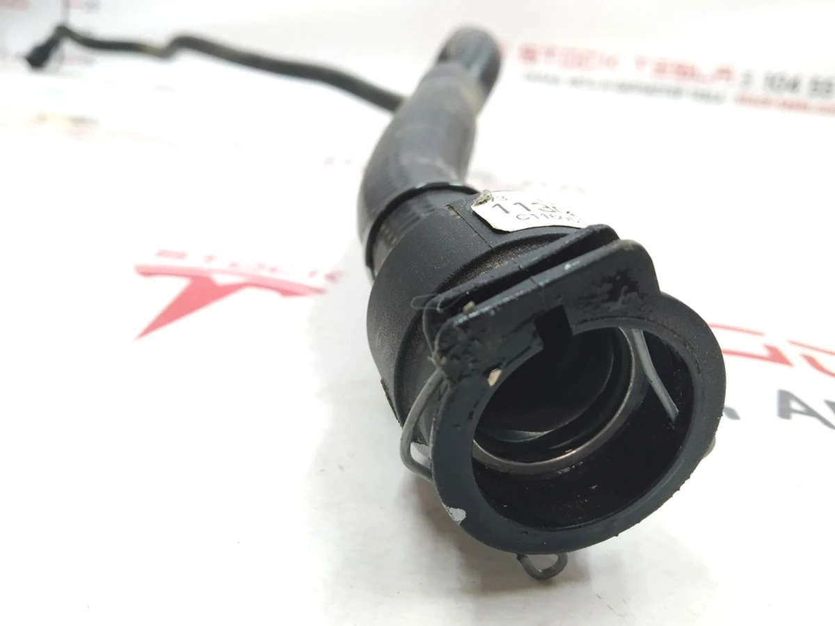 9 Трубопровод охлаждения мотора заднего правый Tesla model X 1130668-00-B