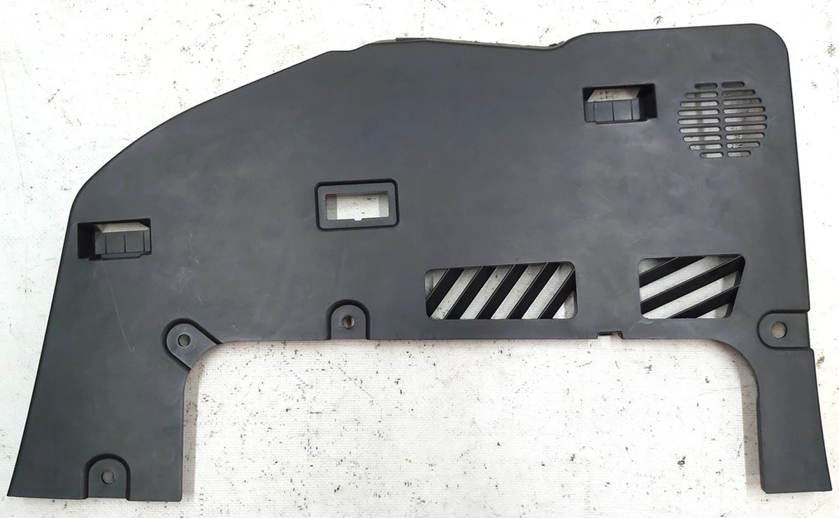 3 Панель отвору для ніг пасажира верхня Tesla model 3 1100553-00-E