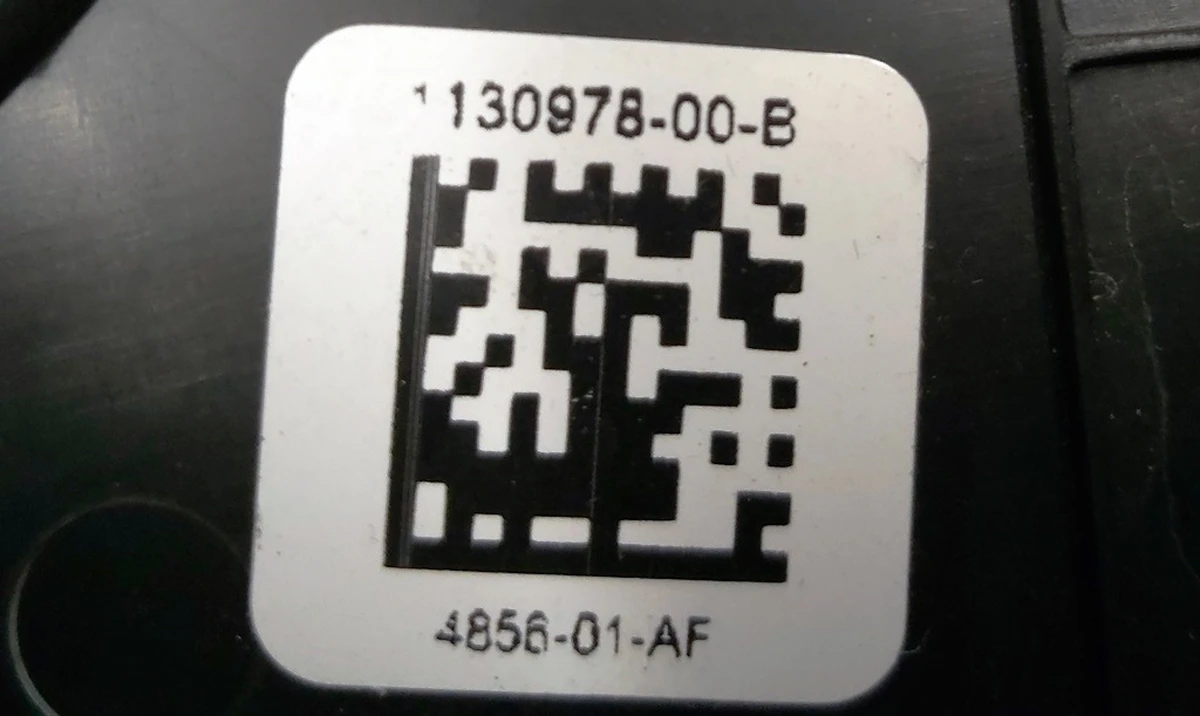 3 Панель отвору для ніг пасажира верхня Tesla model 3 1100553-00-E