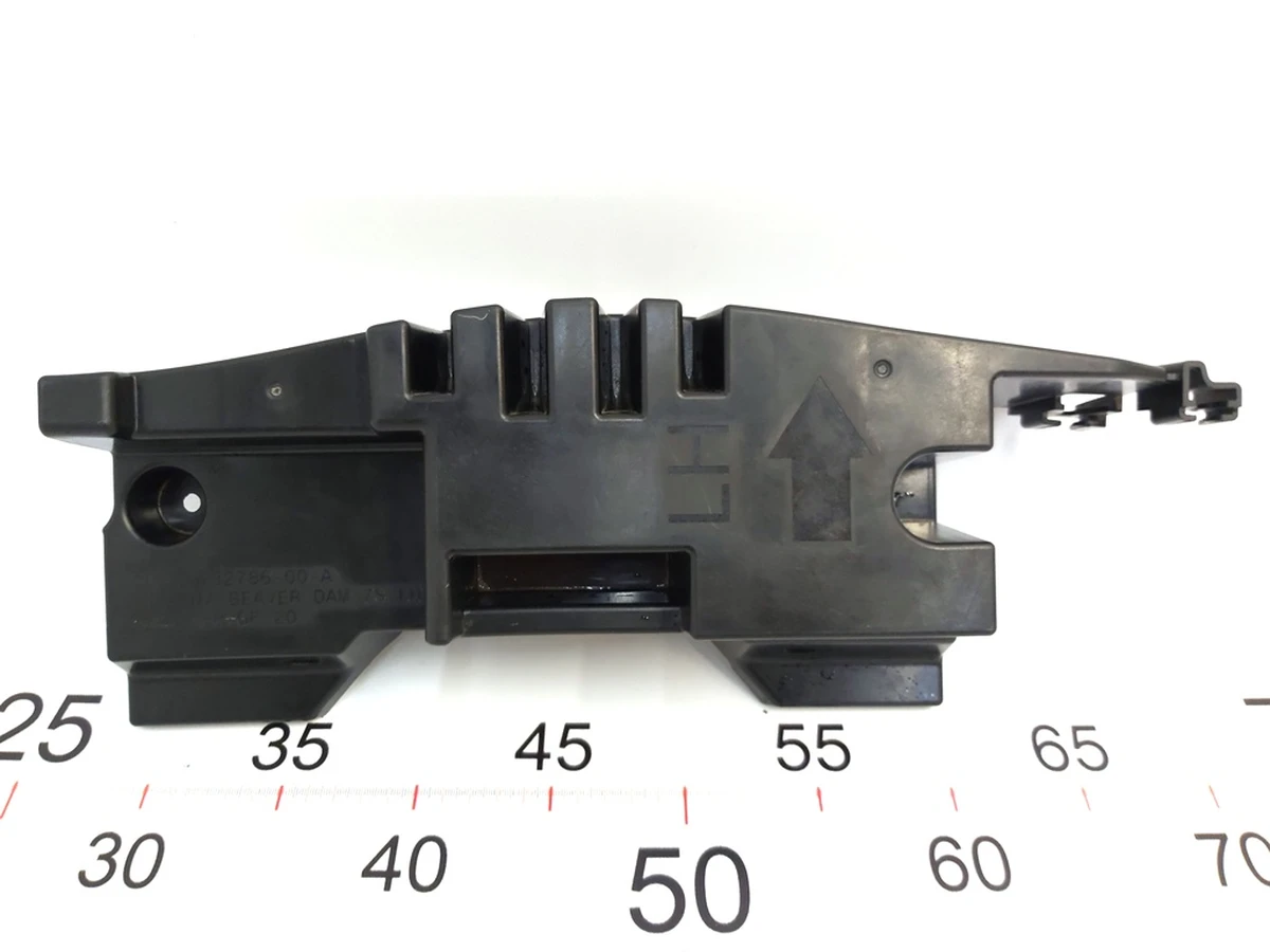 Кронштейн панель статі 2-го ряду сидінь ліва (7 місць) Tesla Model X 1132786-00-A