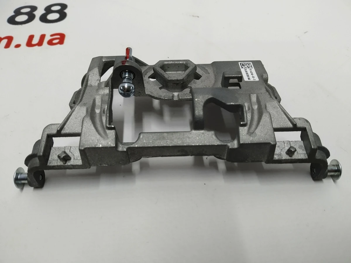 1 Adjustable Trilobe Bracket Assembly Tesla model 3 1132891-00-D