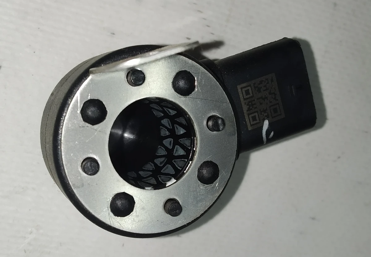 2 Heat Exchanger / Chiller Valve Needle (Magnetic Type) Tesla Model 3 1133855-00-B