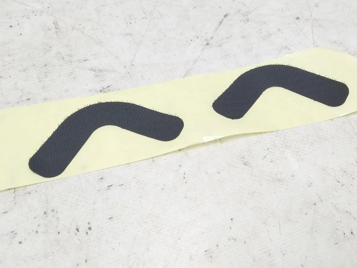 16 FRUNK MAT VELCRO 2 ps Tesla Model 3 1135522-00-C