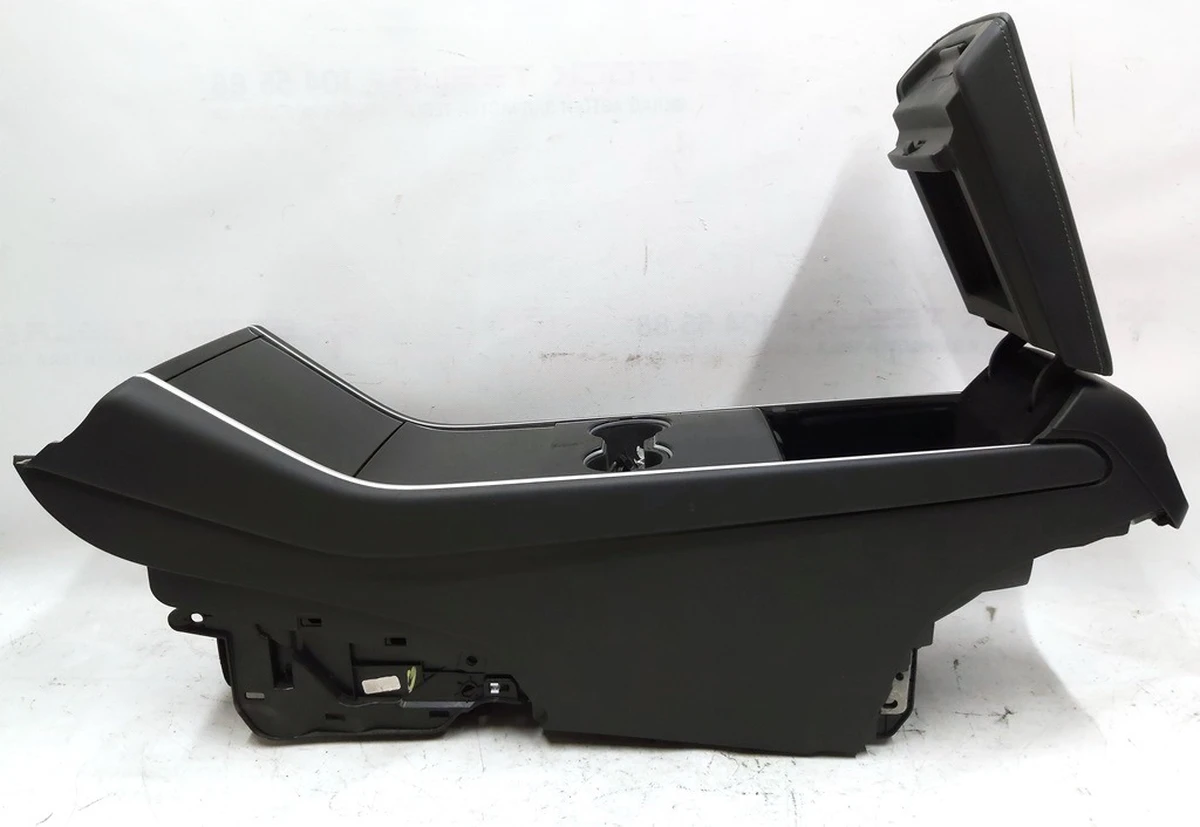 1 Центральная консоль подлокотник Black подстаканник Plastic Black без задней верхней крышки и коврика для телефонов Tesla model 3 1087900-00-E