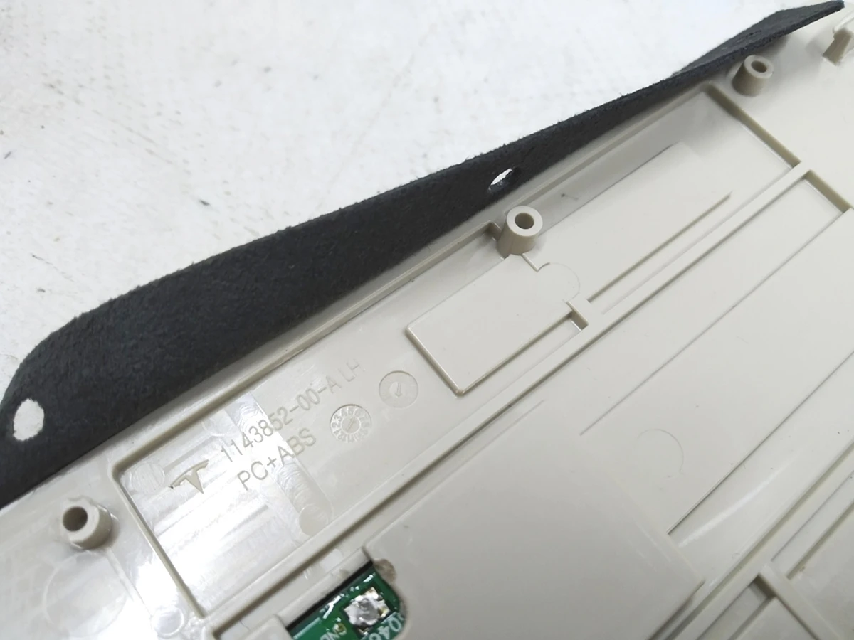 Дзеркало козирка сонцезахисного лівого BLACK ALC з підсвічуванням та магнітом у зборі Tesla model S REST 1143852-00-A