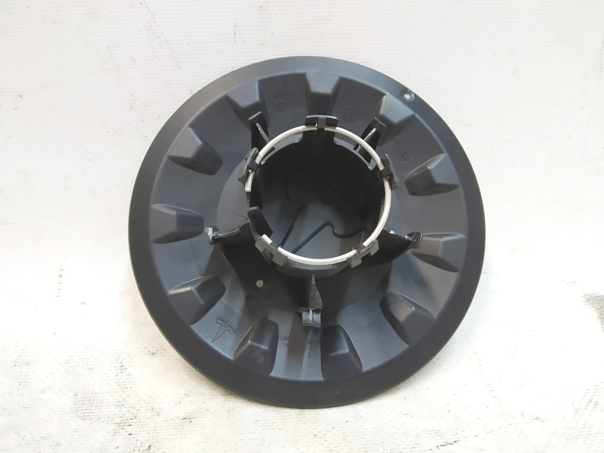 8 Колпачек центральный колесного диска 21 дюйм (GREY) (повреждение) Tesla model 3, model Y 1188236-00-A