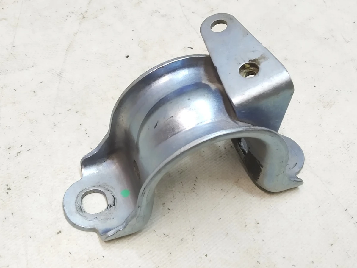 6 Front bracket- stabilizer bar bushing 28mm Tesla Model 3, Model Y 1188383-00-A