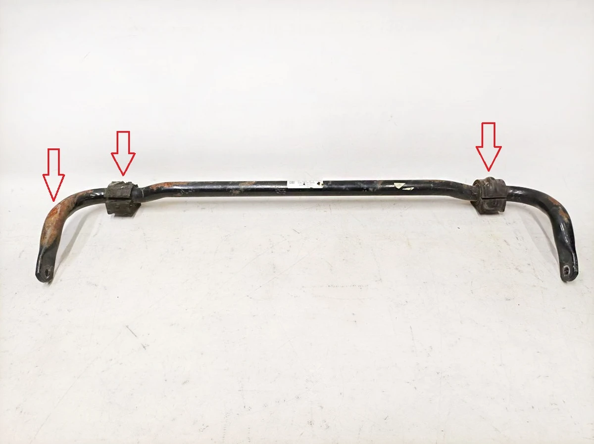 1 Front stabiliser 31 mm 4,7 mm with damage Tesla Model Y 1188386-00-A