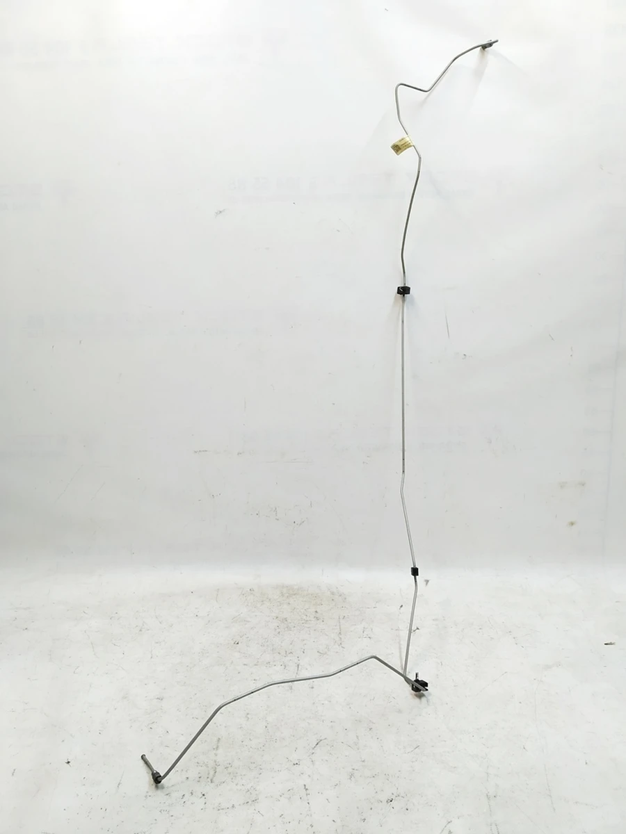 1 Гальмівна трубка задня права AWD Tesla model Y 1188715-00-A